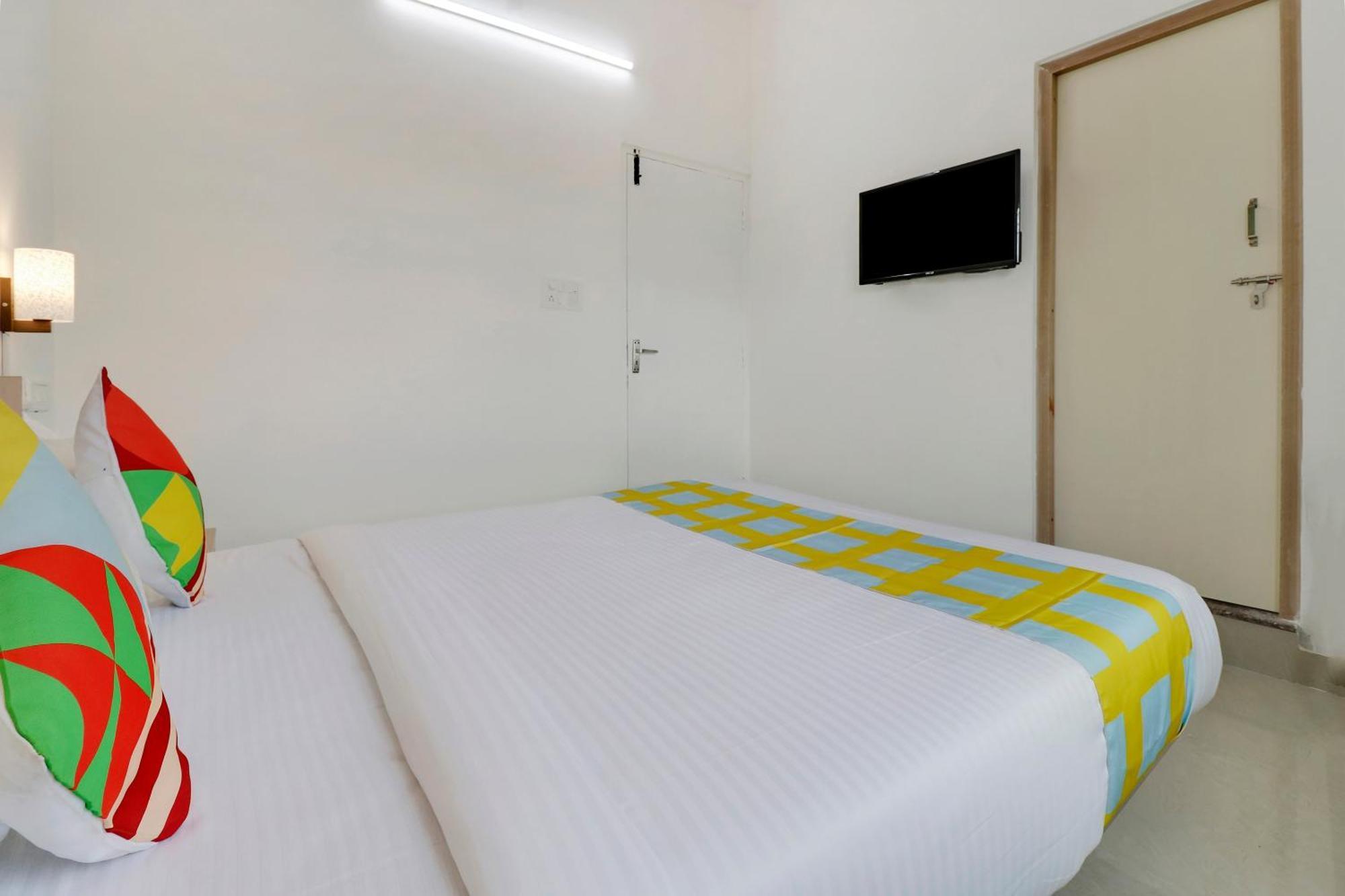Hotel O Leva Homes Near Baiyappanahalli Metro Station Bangalore Buitenkant foto